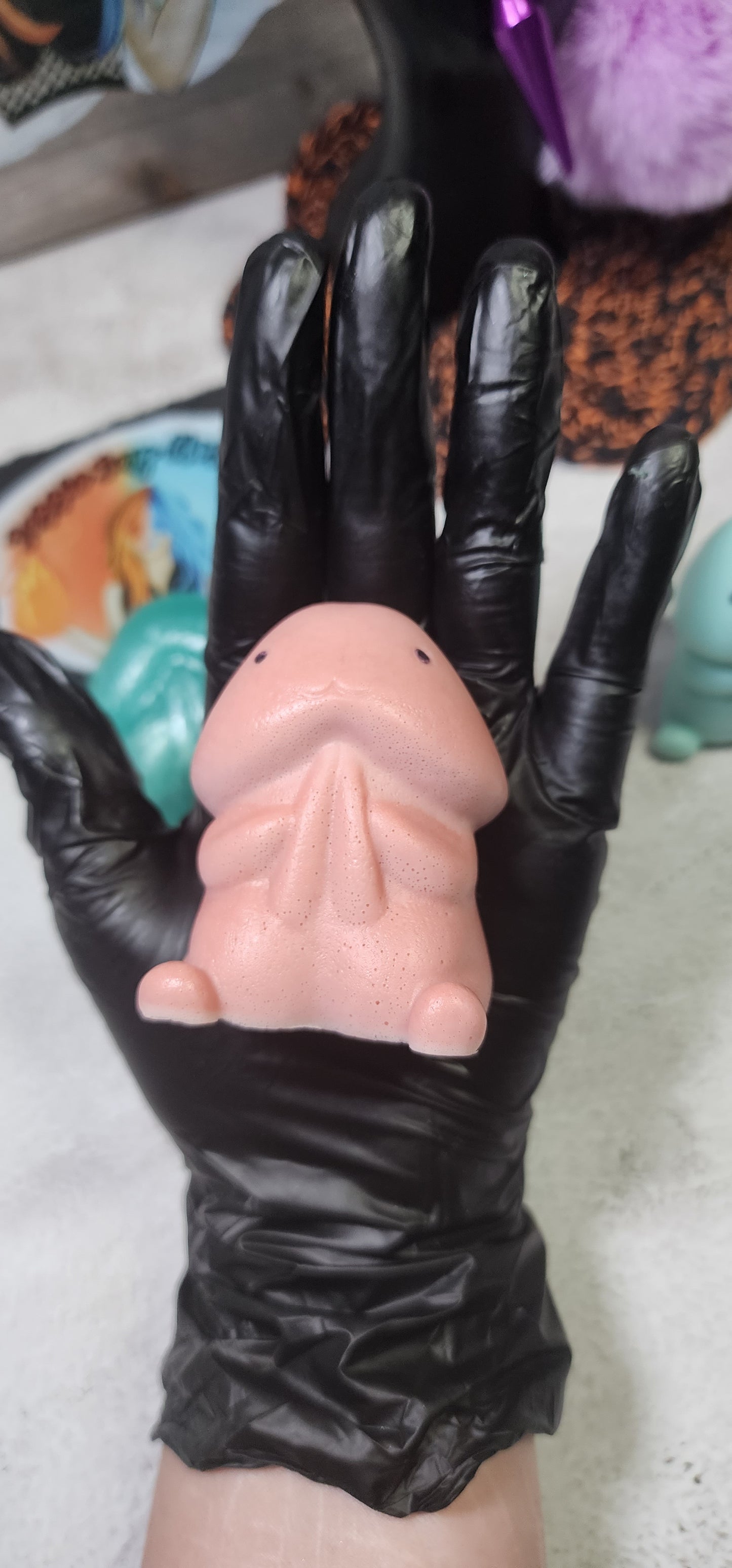 Small Cute Peen Shaped Soap with face | Bachelorette Party, Gag Gift, NSFW, Baby Shower | Adult Novelty